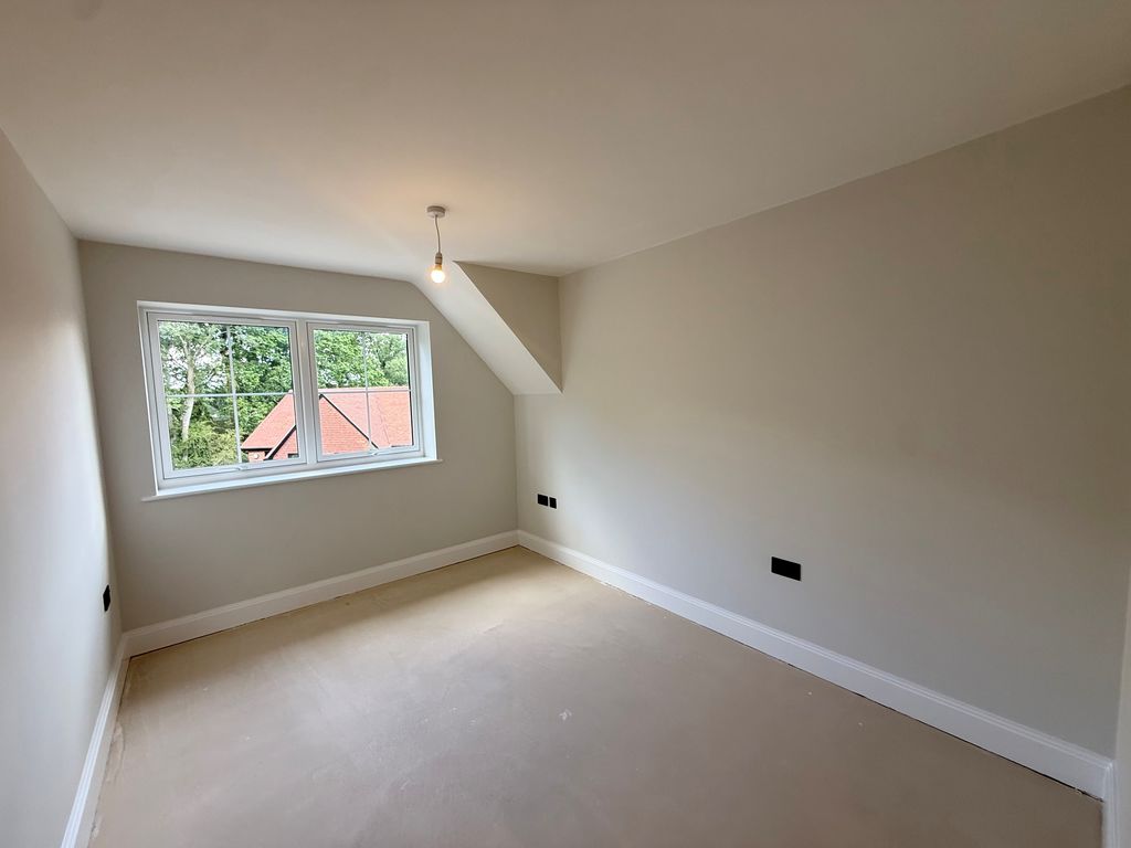 81 Farleigh Road